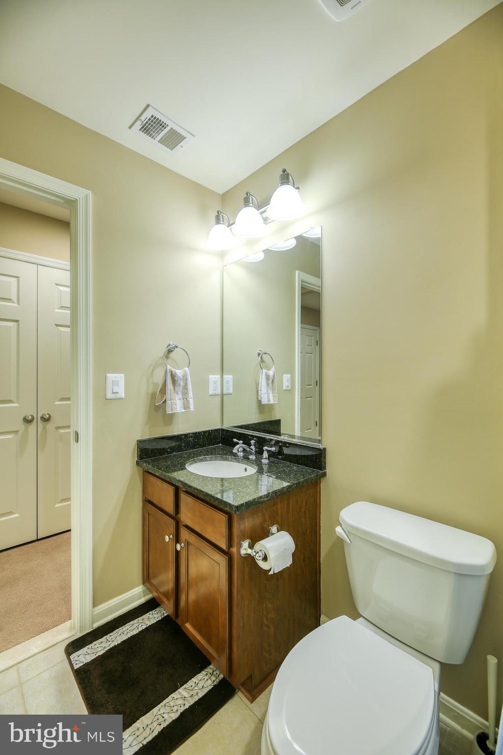 44094 Turf Field Square Chantilly, VA 20152 - Photo 44 of 44 Gallery Image 44