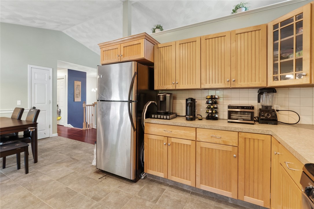 15 Meadow Road Scituate, RI 02831 - Photo 8 of 26
