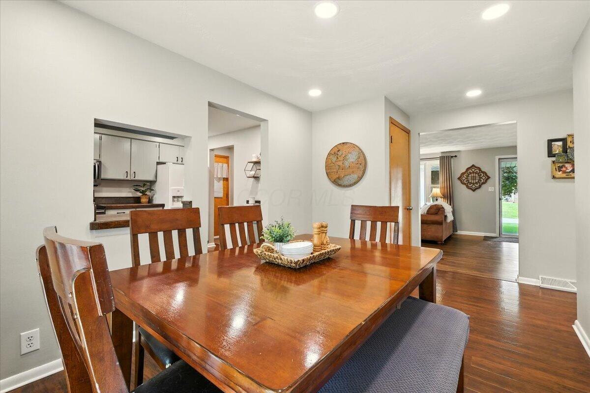 1150 Delwood Road Mansfield, OH 44905 - Photo 13 of 40 Dining Room