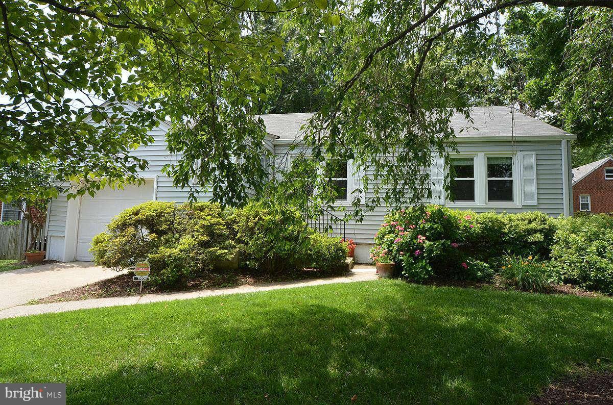 11604 College View Drive Silver Spring, MD 20902 - Photo 2 of 30 Exterior Front