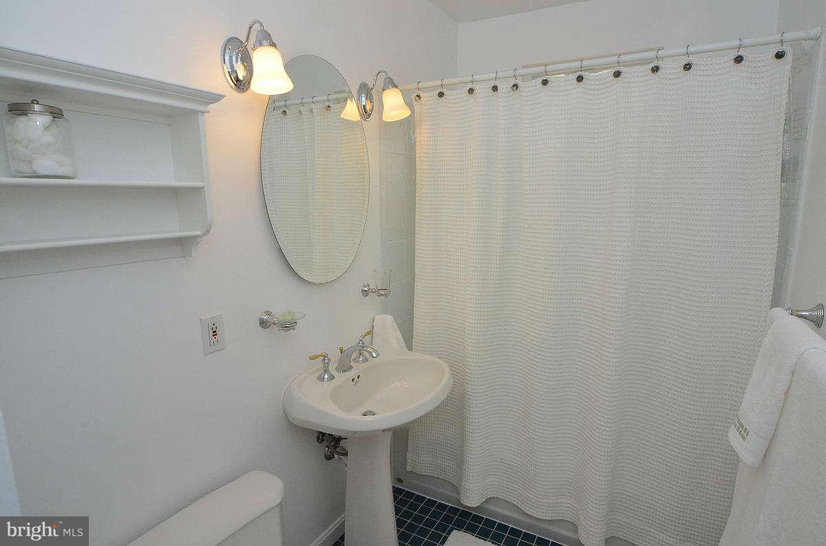 11604 College View Drive Silver Spring, MD 20902 - Photo 14 of 30 Bath
