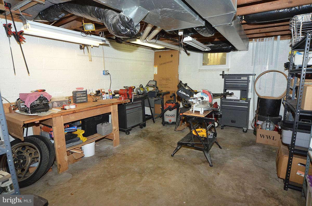 11604 College View Drive Silver Spring, MD 20902 - Photo 25 of 30 Interior General