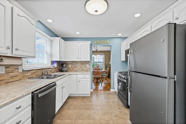$269,900 | 2523 Windward Boulevard, Unit 2523, Champaign, IL 61821