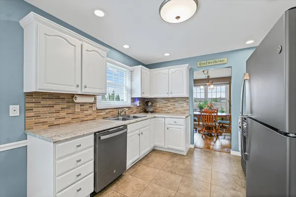 $269,900 | 2523 Windward Boulevard, Unit 2523, Champaign, IL 61821