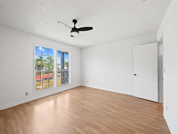 $369,999 | 5095 Heatherhill Lane, Unit 8, Boca Raton, FL 33486