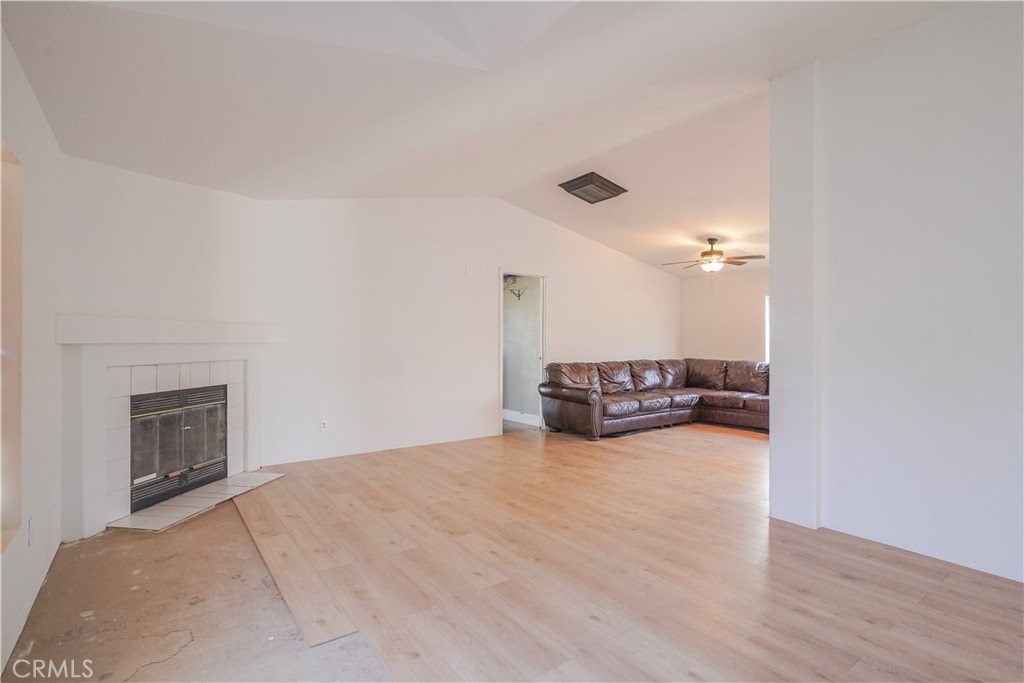 15050 Morning Glory Road Oro Grande, CA 92368 - Photo 13 of 60