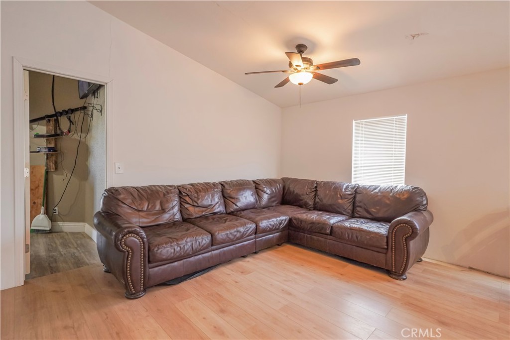 15050 Morning Glory Road Oro Grande, CA 92368 - Photo 19 of 60