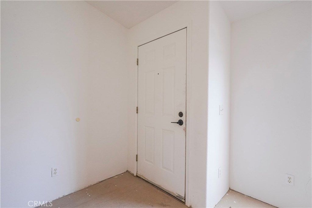 15050 Morning Glory Road Oro Grande, CA 92368 - Photo 26 of 60