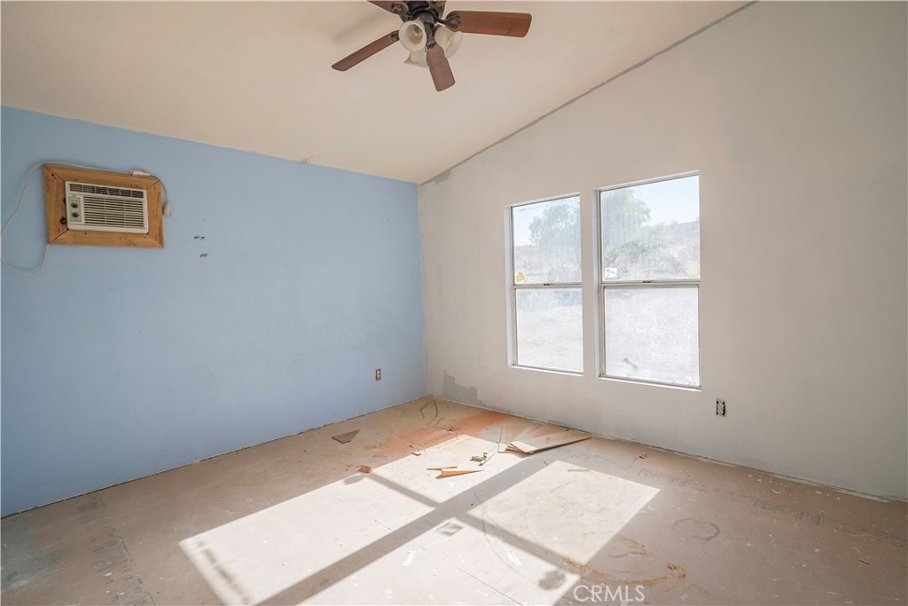 15050 Morning Glory Road Oro Grande, CA 92368 - Photo 33 of 60