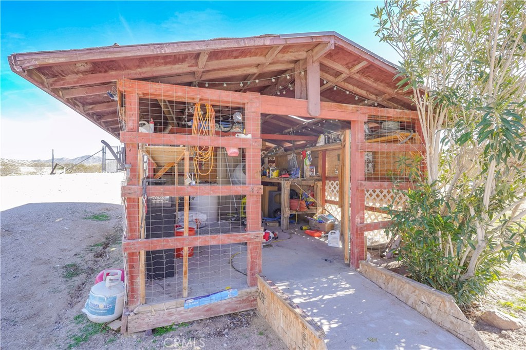 15050 Morning Glory Road Oro Grande, CA 92368 - Photo 10 of 60