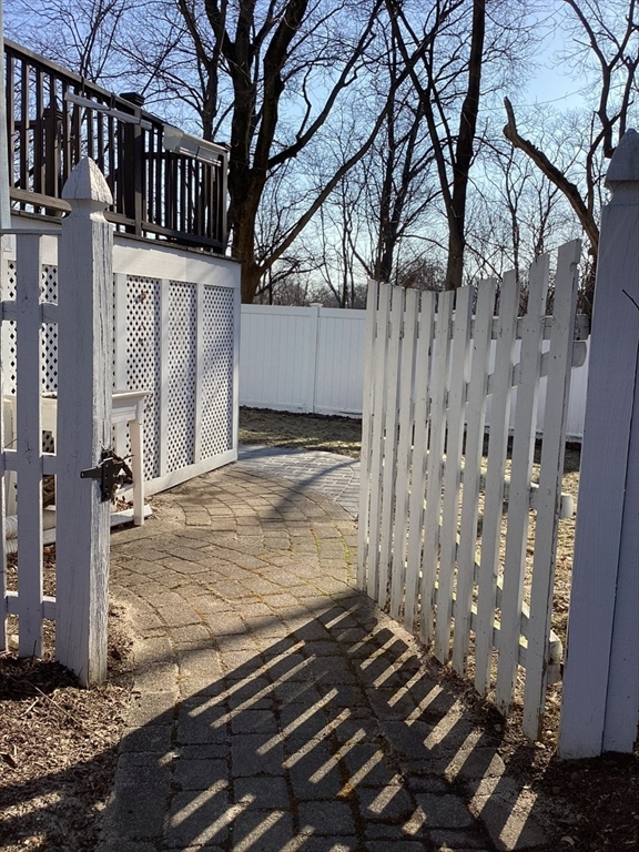 51 Rangeley Road, Unit 1 Arlington, MA 02474 - Photo 19 of 19