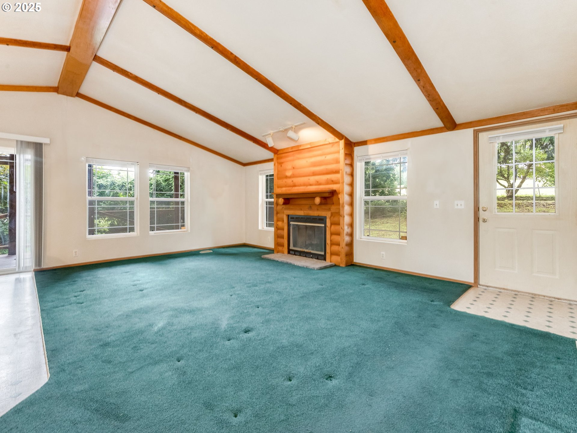 6801 Southeast Pleasant Home Road Gresham, OR 97080 - Photo 13 of 37