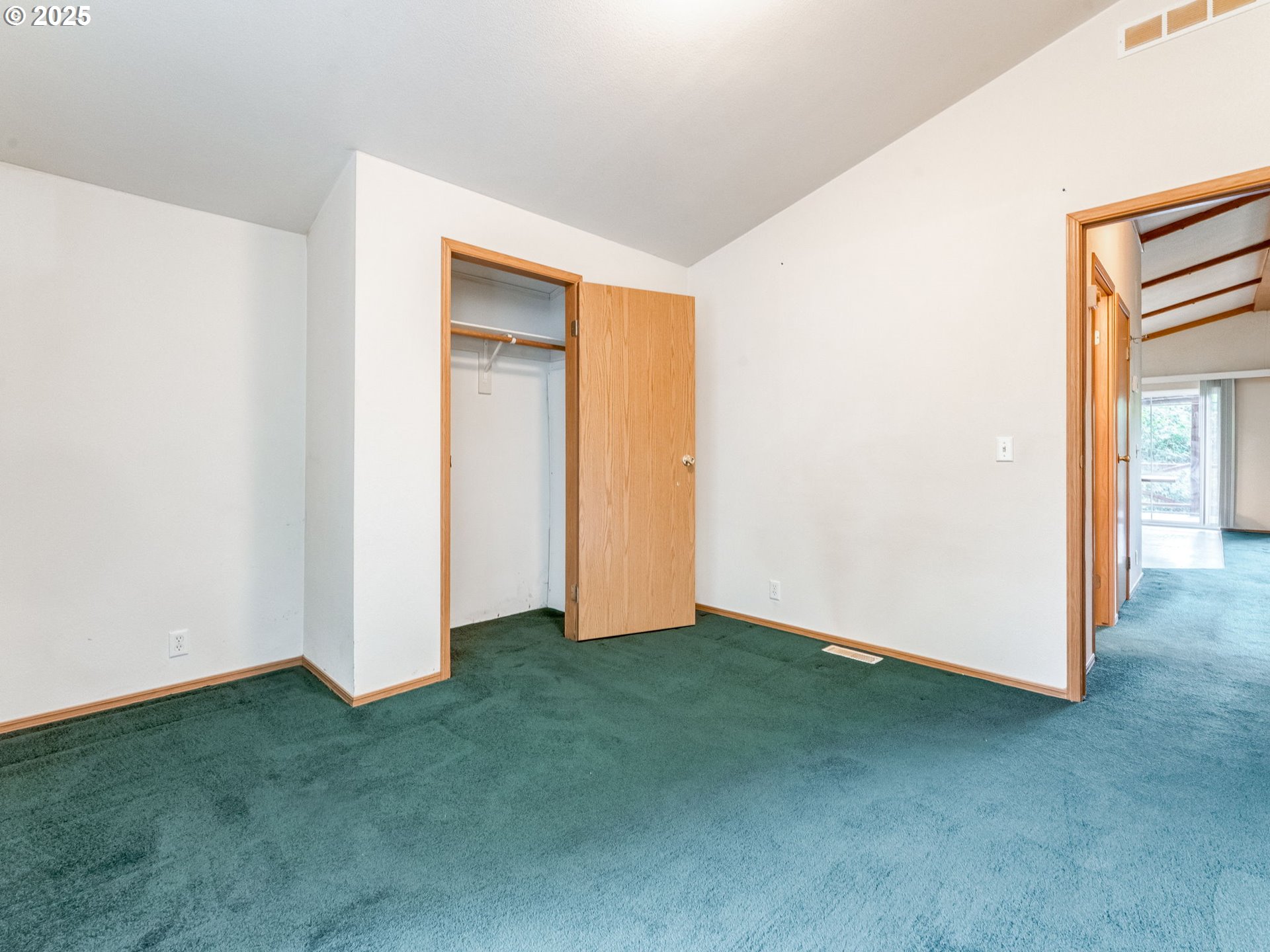 6801 Southeast Pleasant Home Road Gresham, OR 97080 - Photo 14 of 37