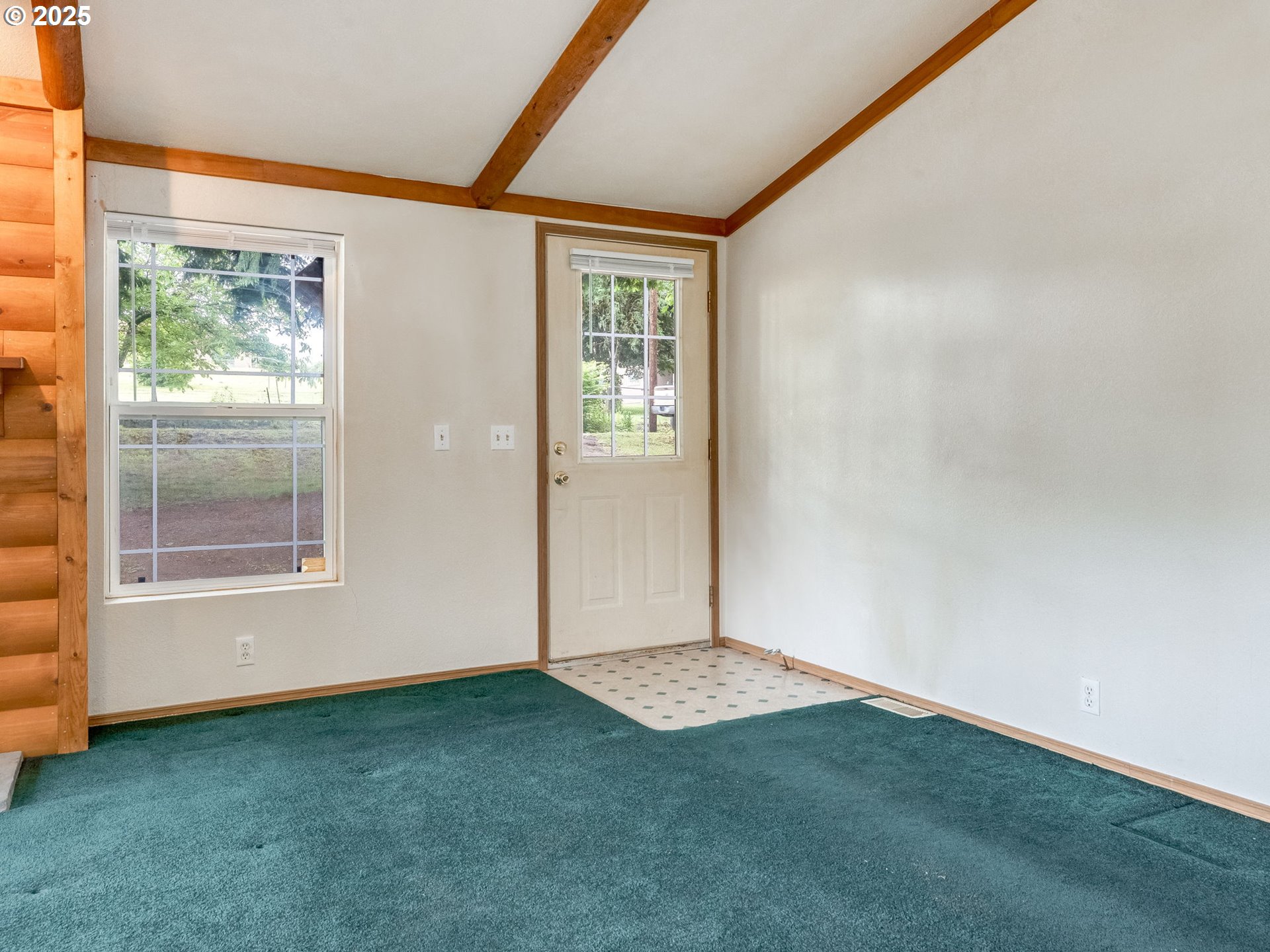 6801 Southeast Pleasant Home Road Gresham, OR 97080 - Photo 3 of 37