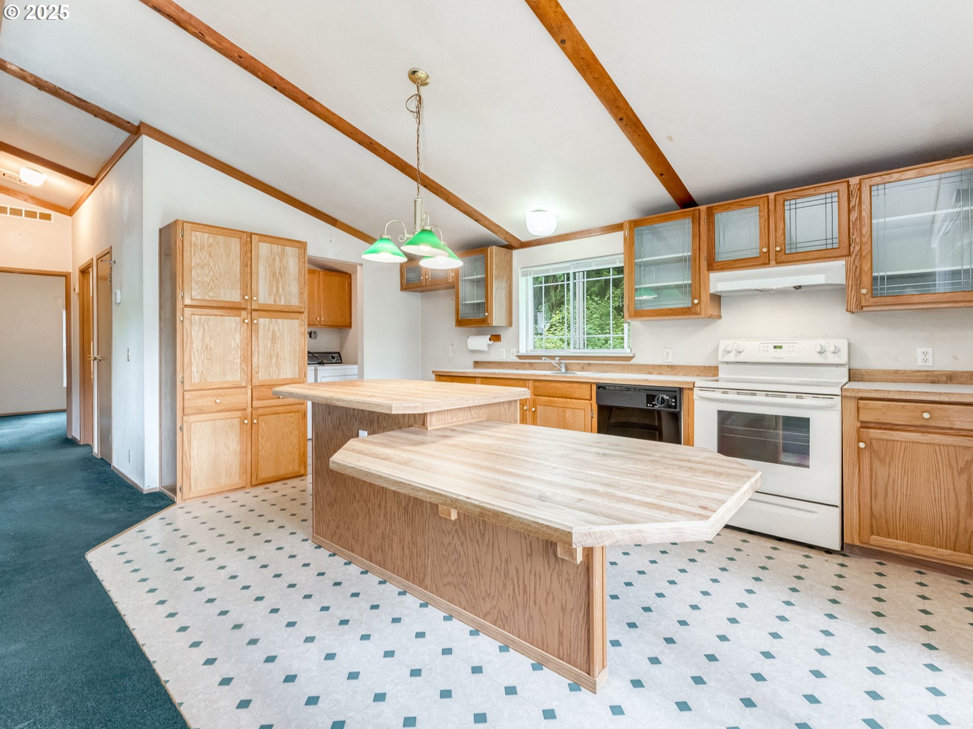 6801 Southeast Pleasant Home Road Gresham, OR 97080 - Photo 5 of 37