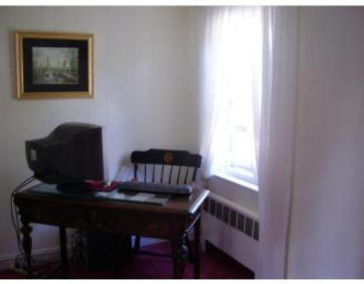 76 Bancroft Road Melrose, MA 02176 - Photo 6 of 11 Gallery Image 6