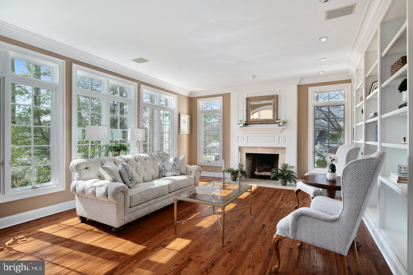 603 Longchamps Drive Devon, PA 19333 - Photo 5 of 43 Living Room