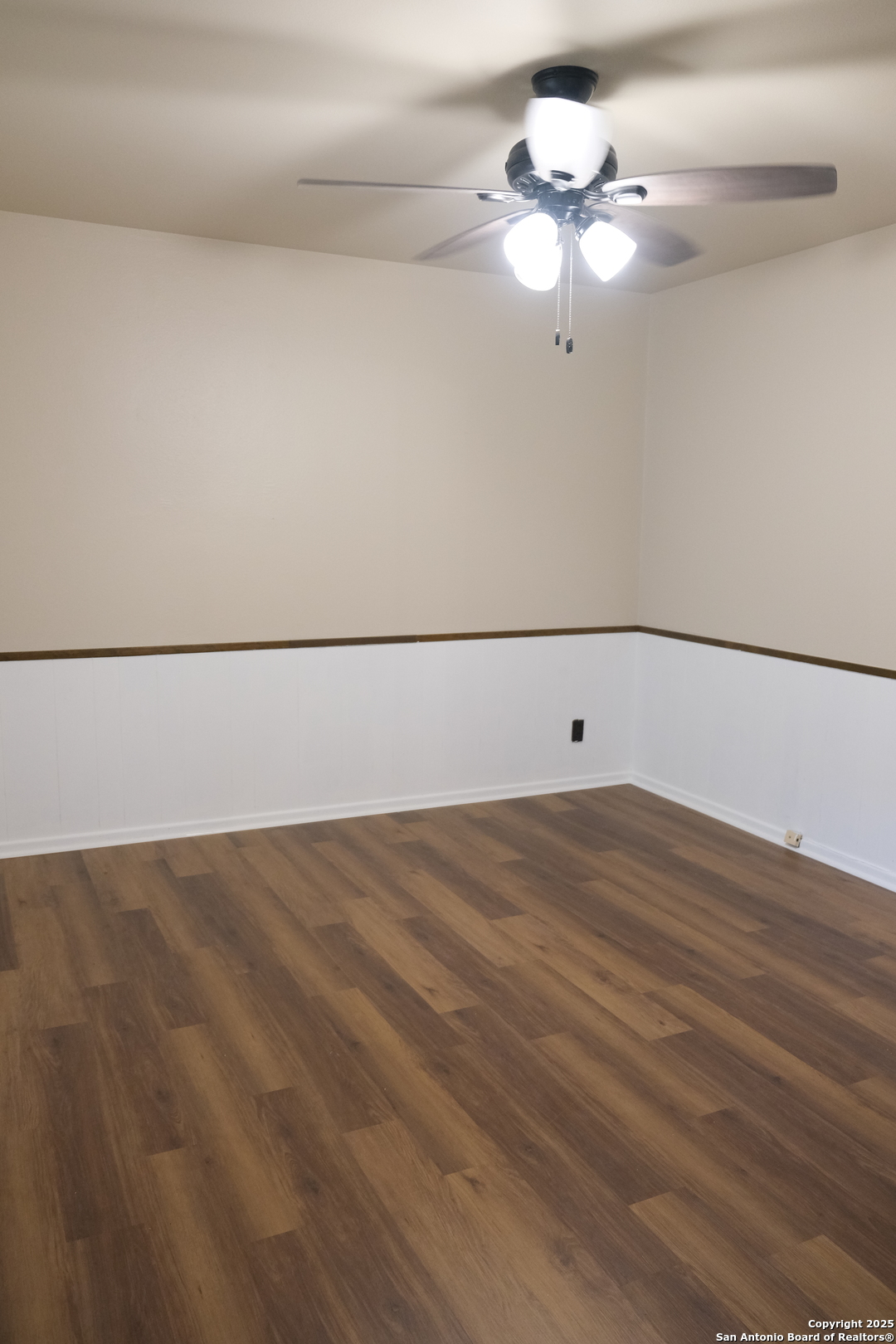 393 Fenwick Drive Windcrest, TX 78239 - Photo 18 of 42 a view of an empty room