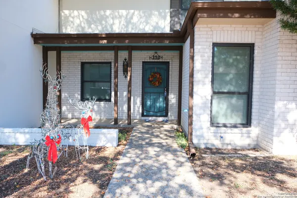 a view of entrance front of the house