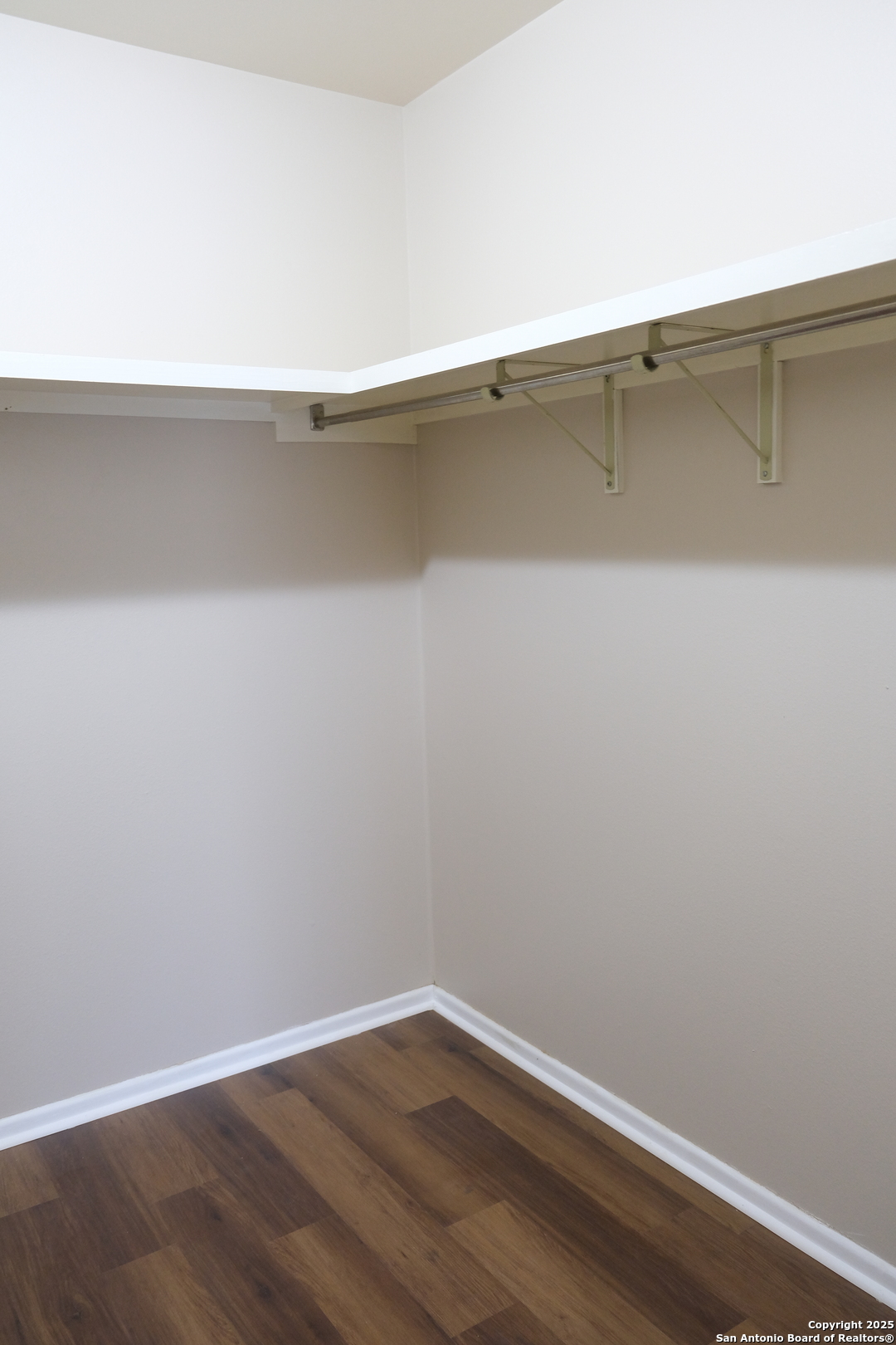 393 Fenwick Drive Windcrest, TX 78239 - Photo 28 of 42 a view of a room with wooden floor