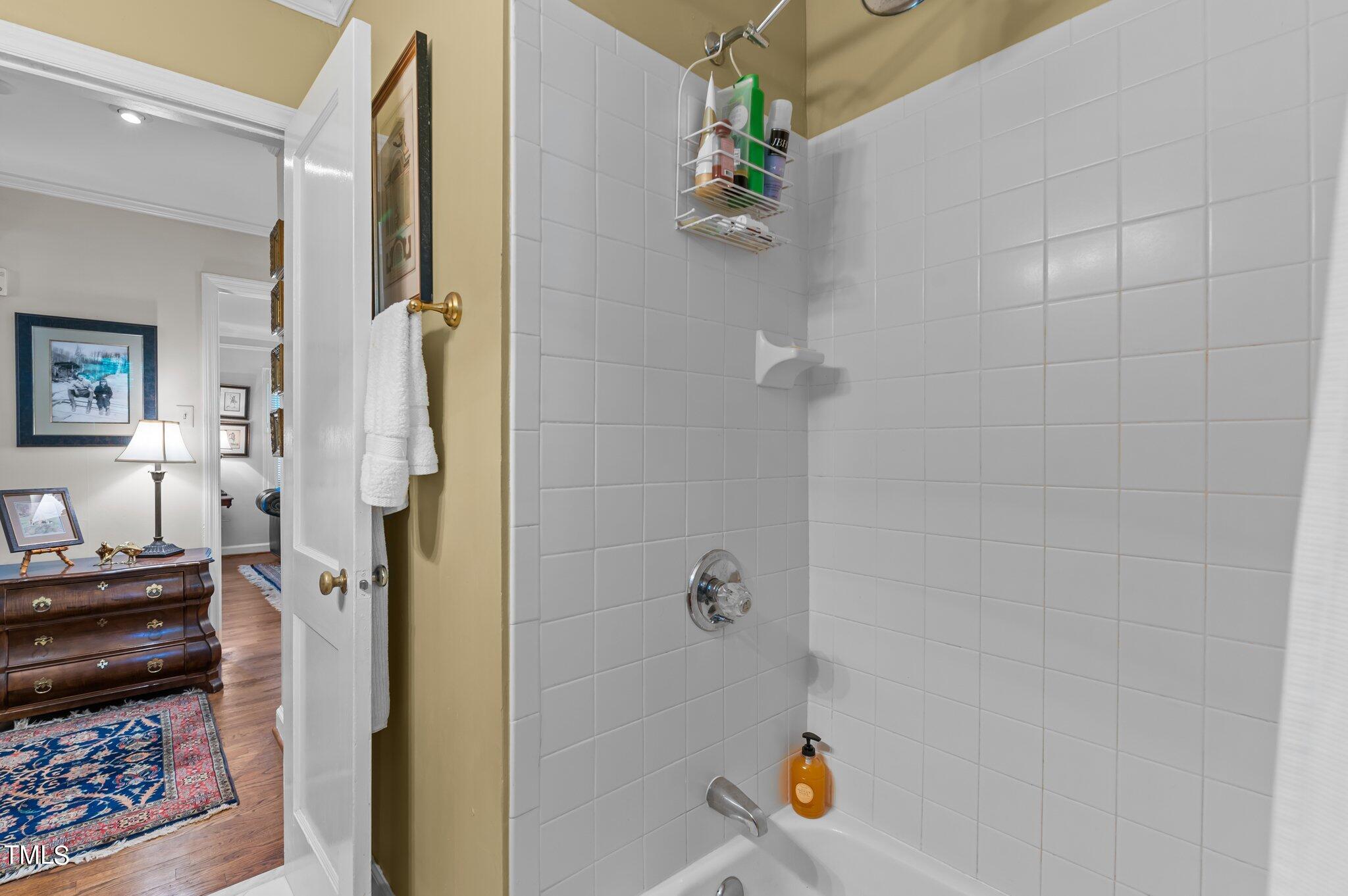 301 Hudson Street Raleigh, NC 27608 - Photo 18 of 36 45-web-or-mls-DSC_1662