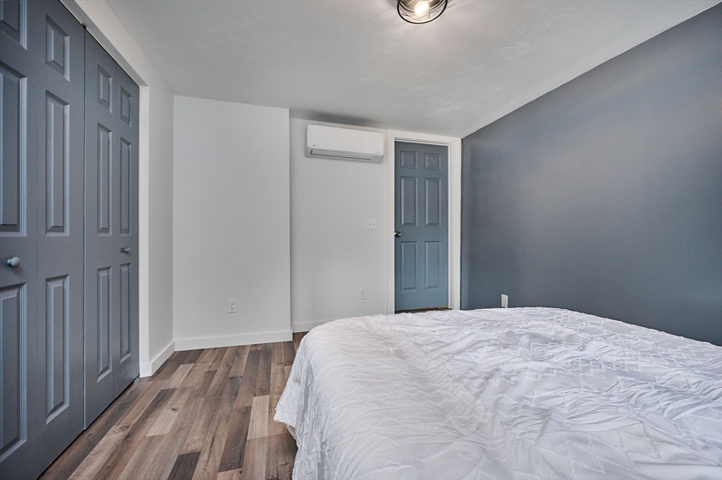 17 Temple Street Holyoke, MA 01040 - Photo 15 of 42