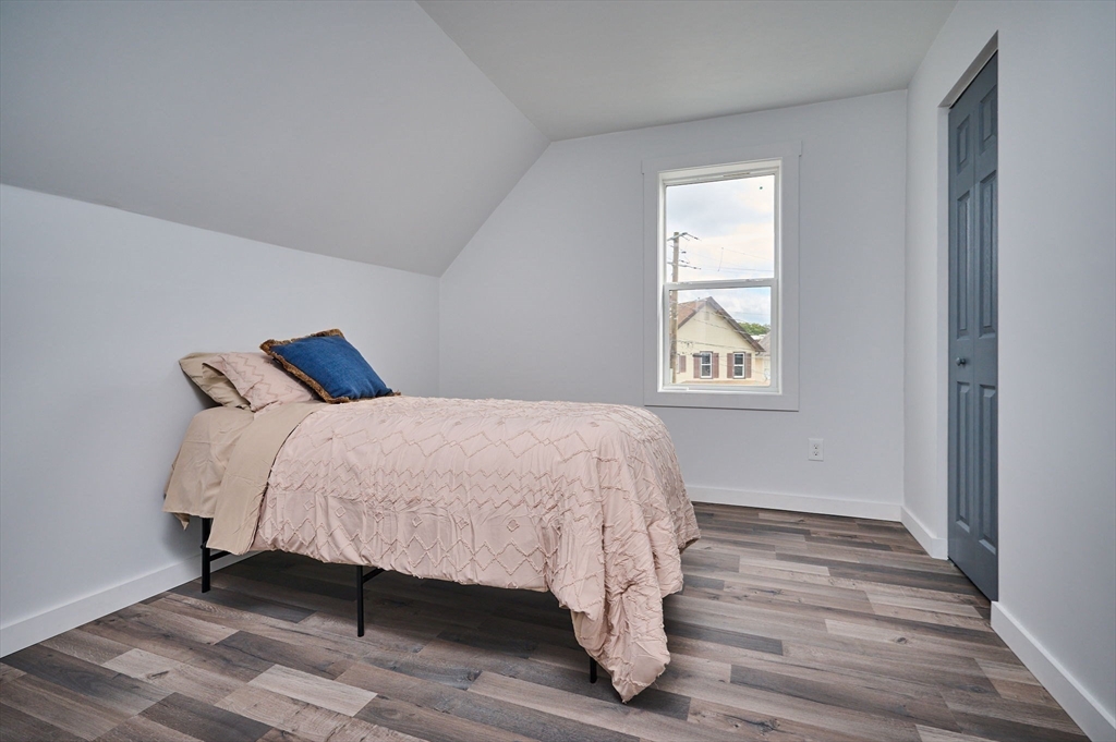 17 Temple Street Holyoke, MA 01040 - Photo 25 of 42