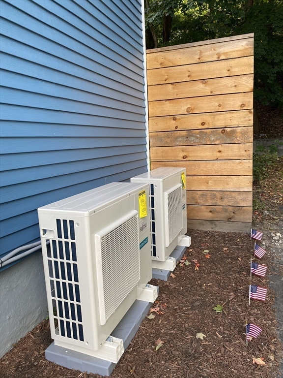 17 Temple Street Holyoke, MA 01040 - Photo 29 of 42