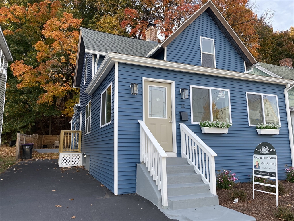 17 Temple Street Holyoke, MA 01040 - Photo 39 of 42