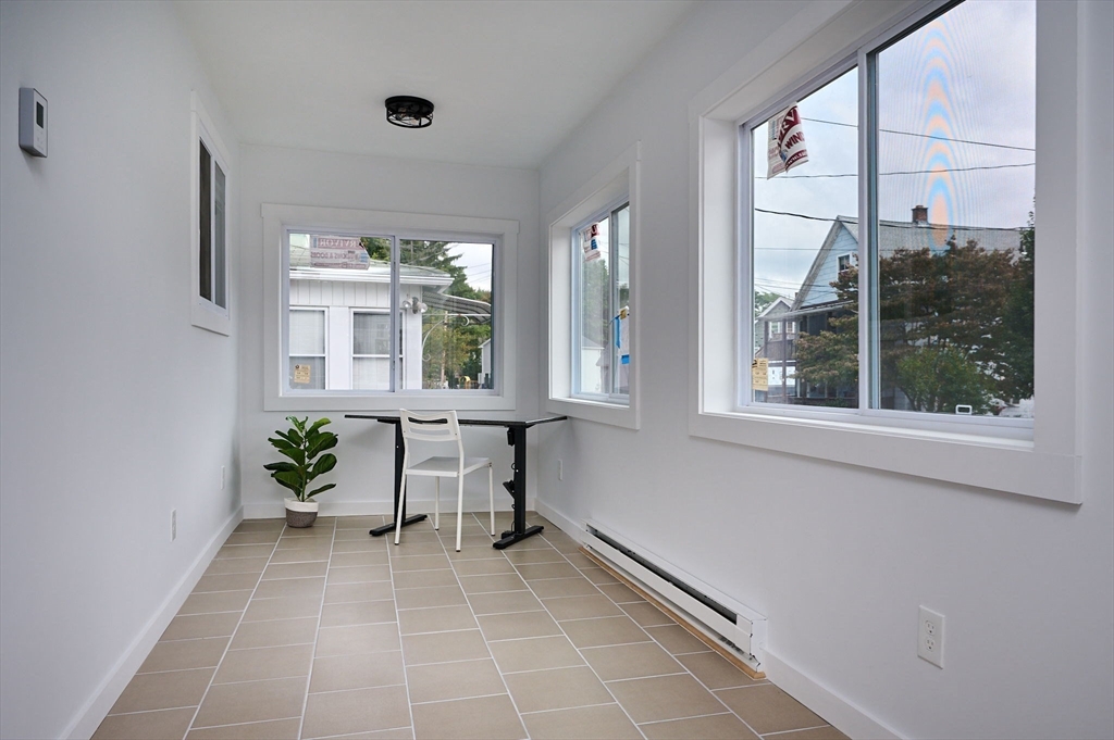 17 Temple Street Holyoke, MA 01040 - Photo 4 of 42