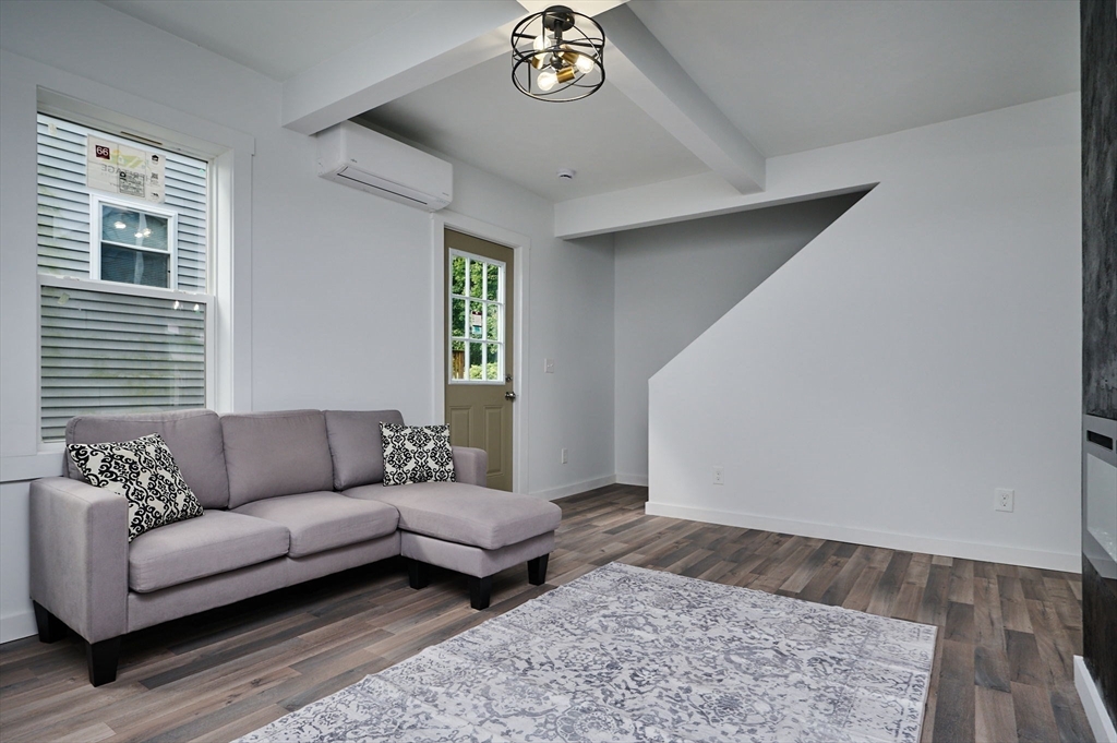 17 Temple Street Holyoke, MA 01040 - Photo 7 of 42