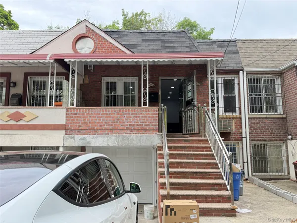 $1,080,000 | 155-17 65th Avenue | Kew Gardens Hills