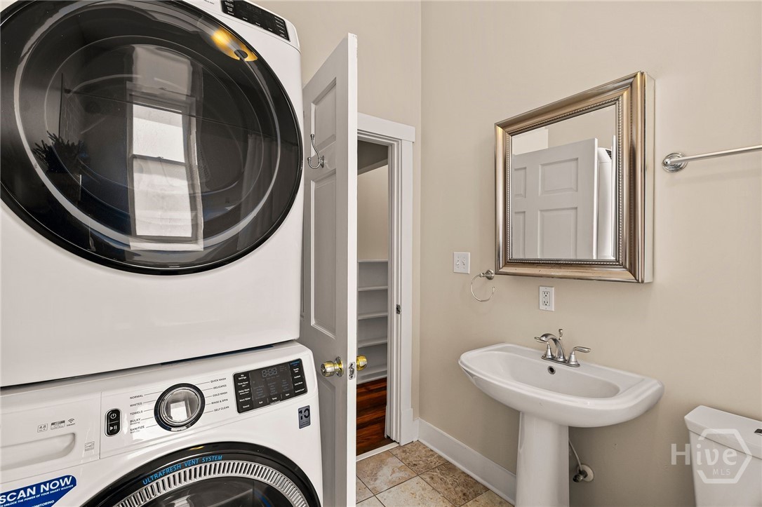 20 West Duffy Street, Unit D Savannah, GA 31401 - Photo 22 of 34