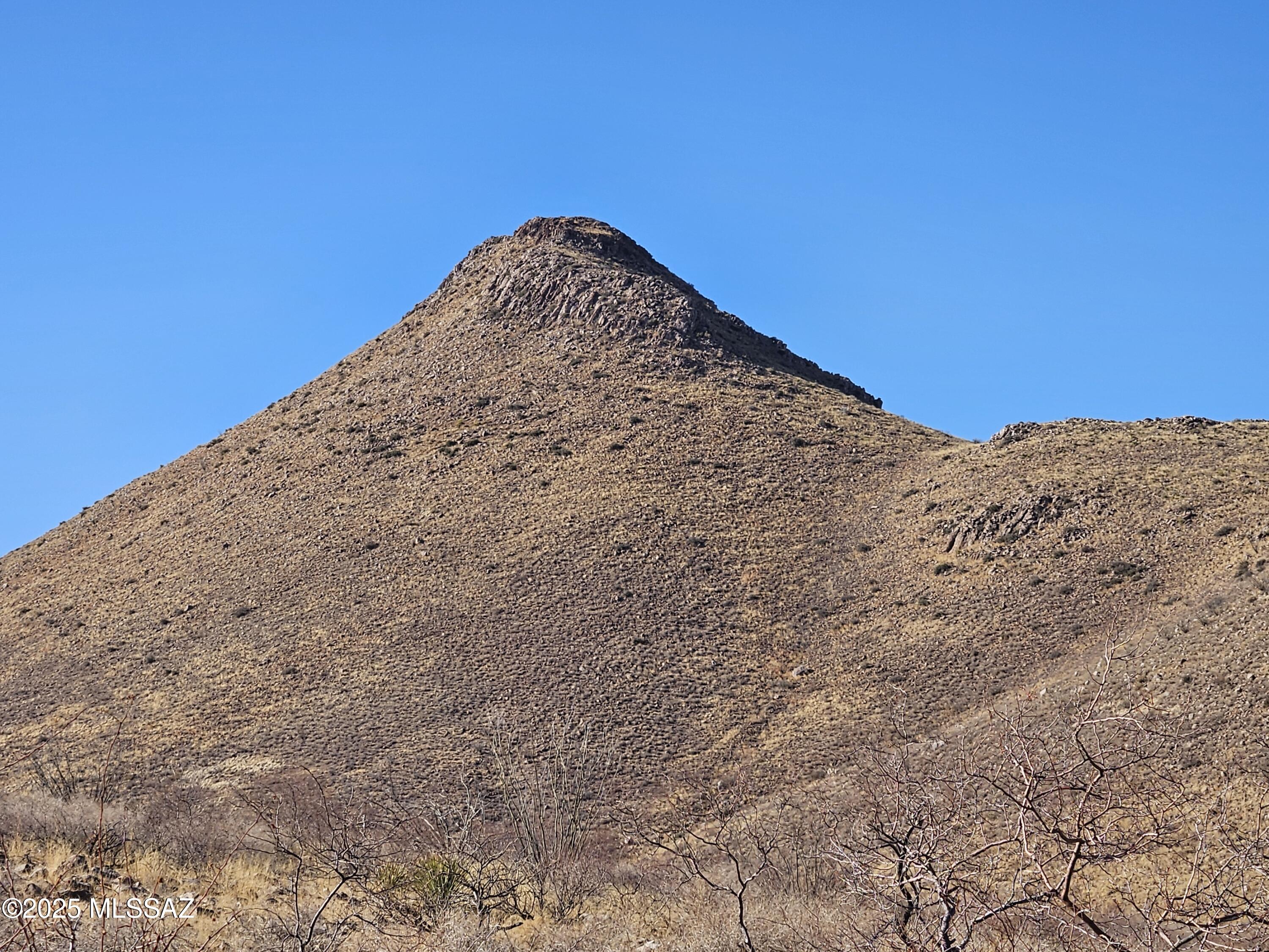 40-acres East Indian Ridge Road Willcox, AZ 85643 - Photo 2 of 10 20250117_145235