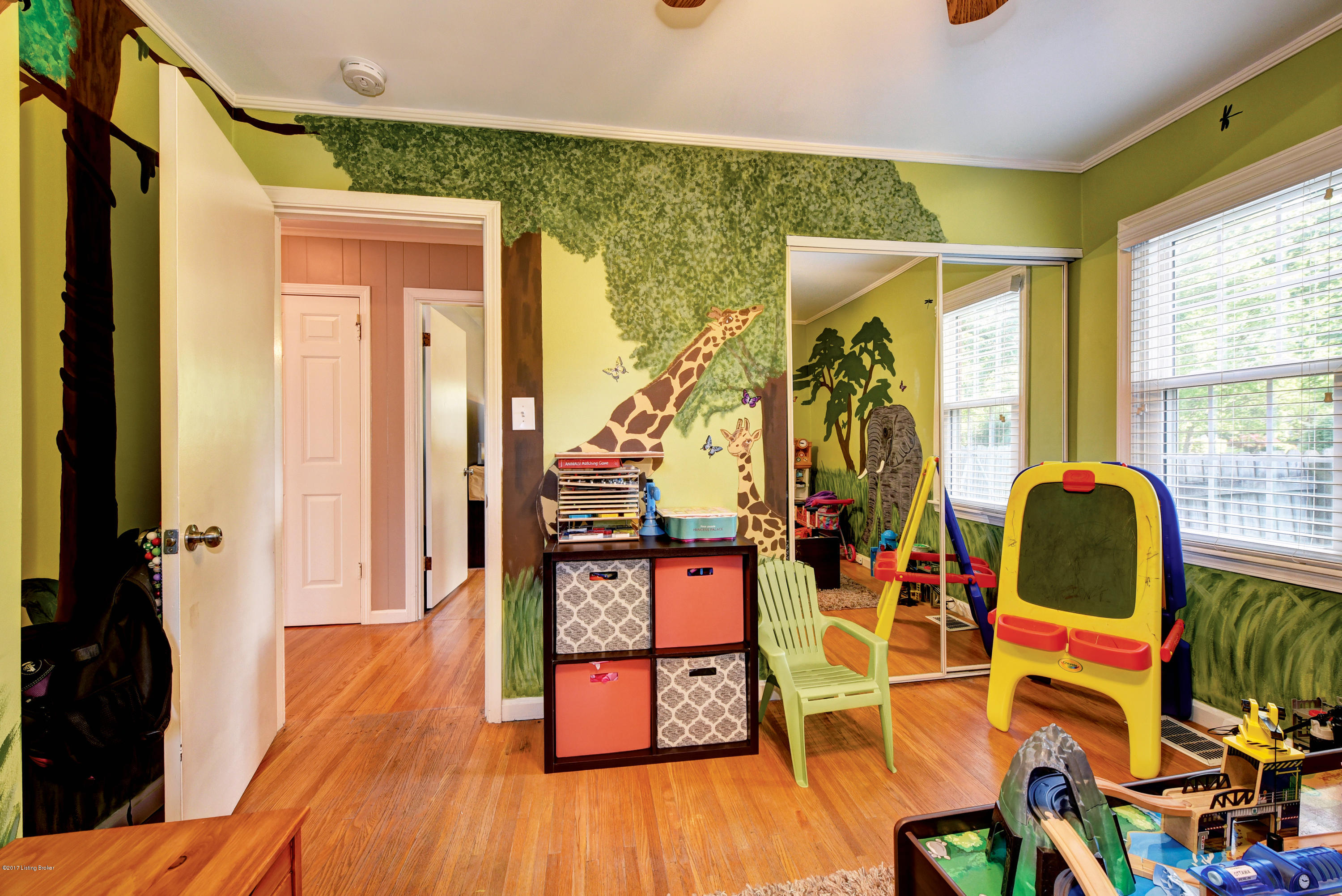 3906 Pembroke Road Louisville, KY 40220 - Photo 23 of 37 _ZEN5653_4_5_6_7_8