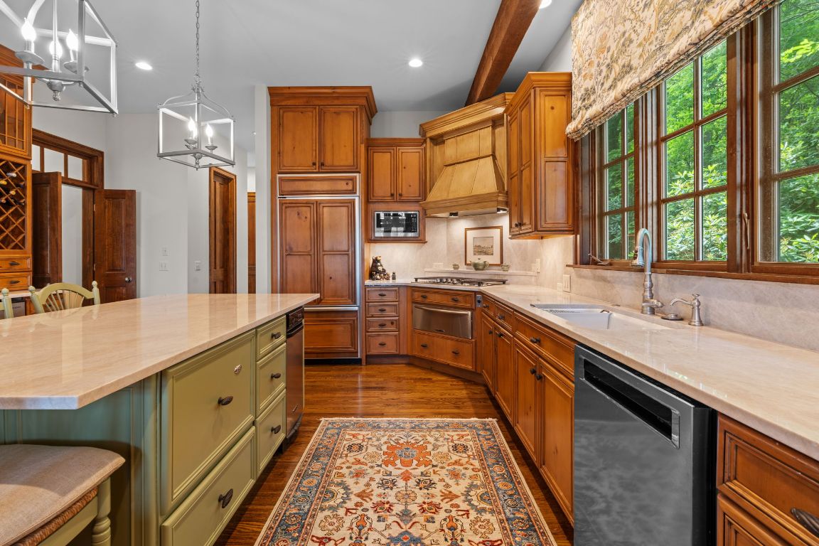 193 West View Way Highlands, NC 28741 - Photo 16 of 75 Gallery Image 16