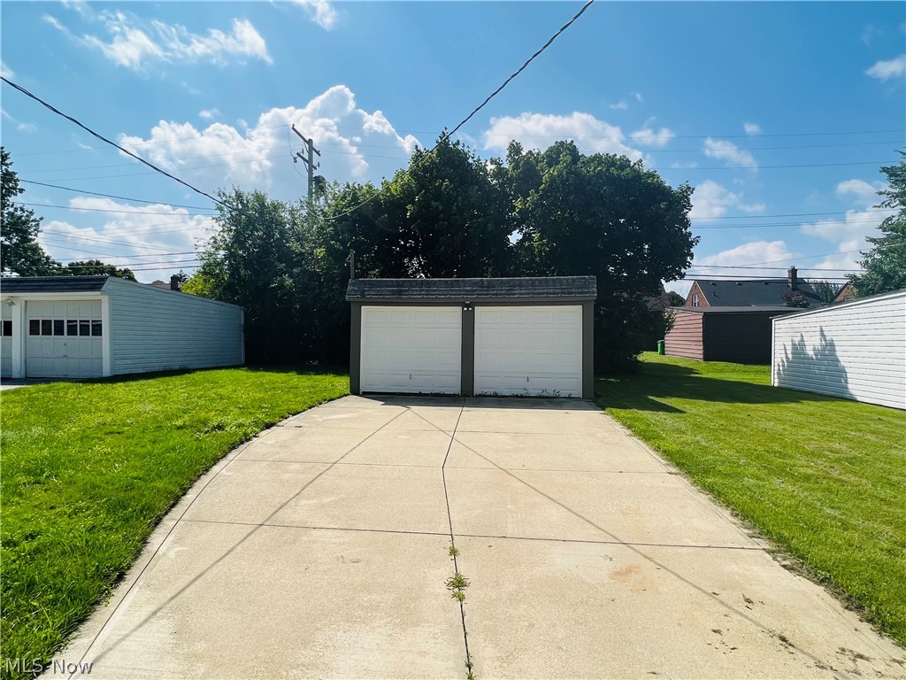4034 Stilmore Road Cleveland, OH 44121 - Photo 29 of 29