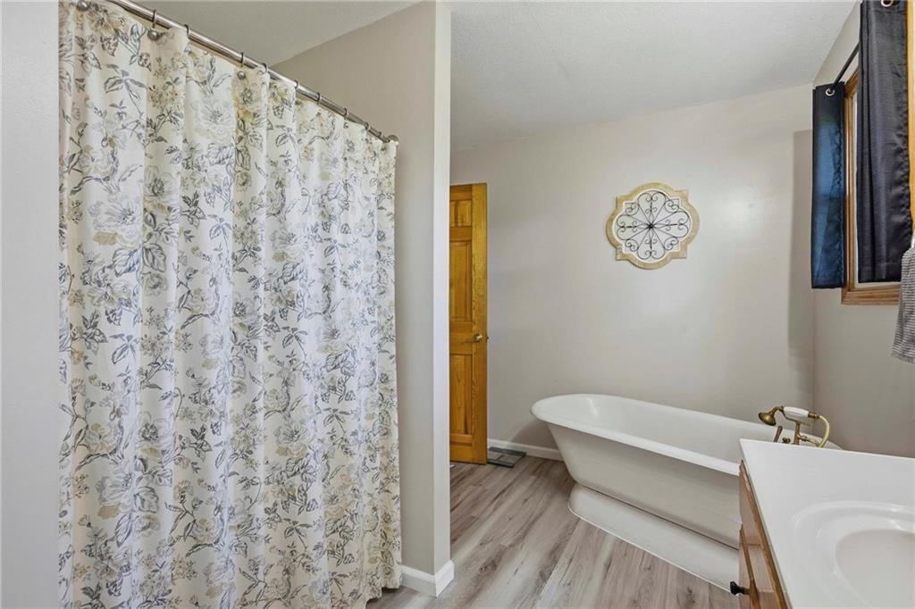 28821 South Famuliner Road Garden City, MO 64747 - Photo 13 of 23