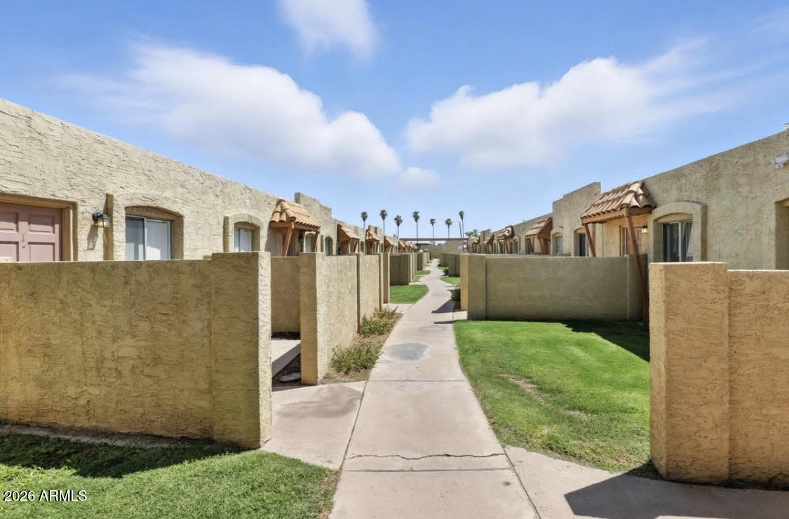 4337 West Keim Drive, Unit 4 Glendale, AZ 85301 - Photo 7 of 7 a view of a back yard of the house