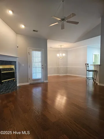 $2,400 | 4321 Prescott Court, Wilmington, NC 28412