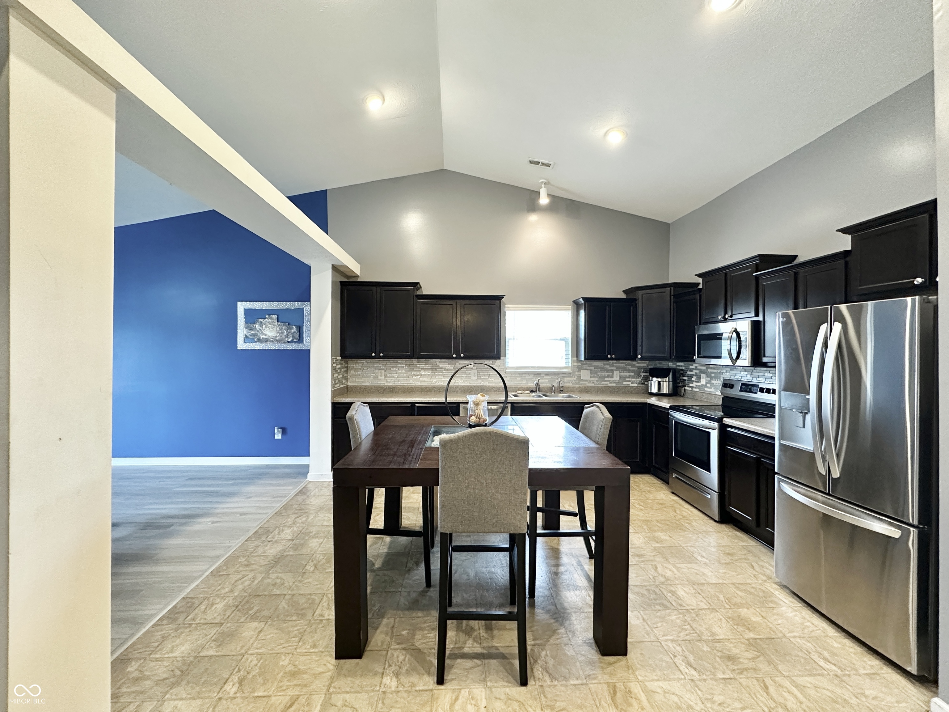 2698 Cabin Hill Road Indianapolis, IN 46229 - Photo 12 of 31