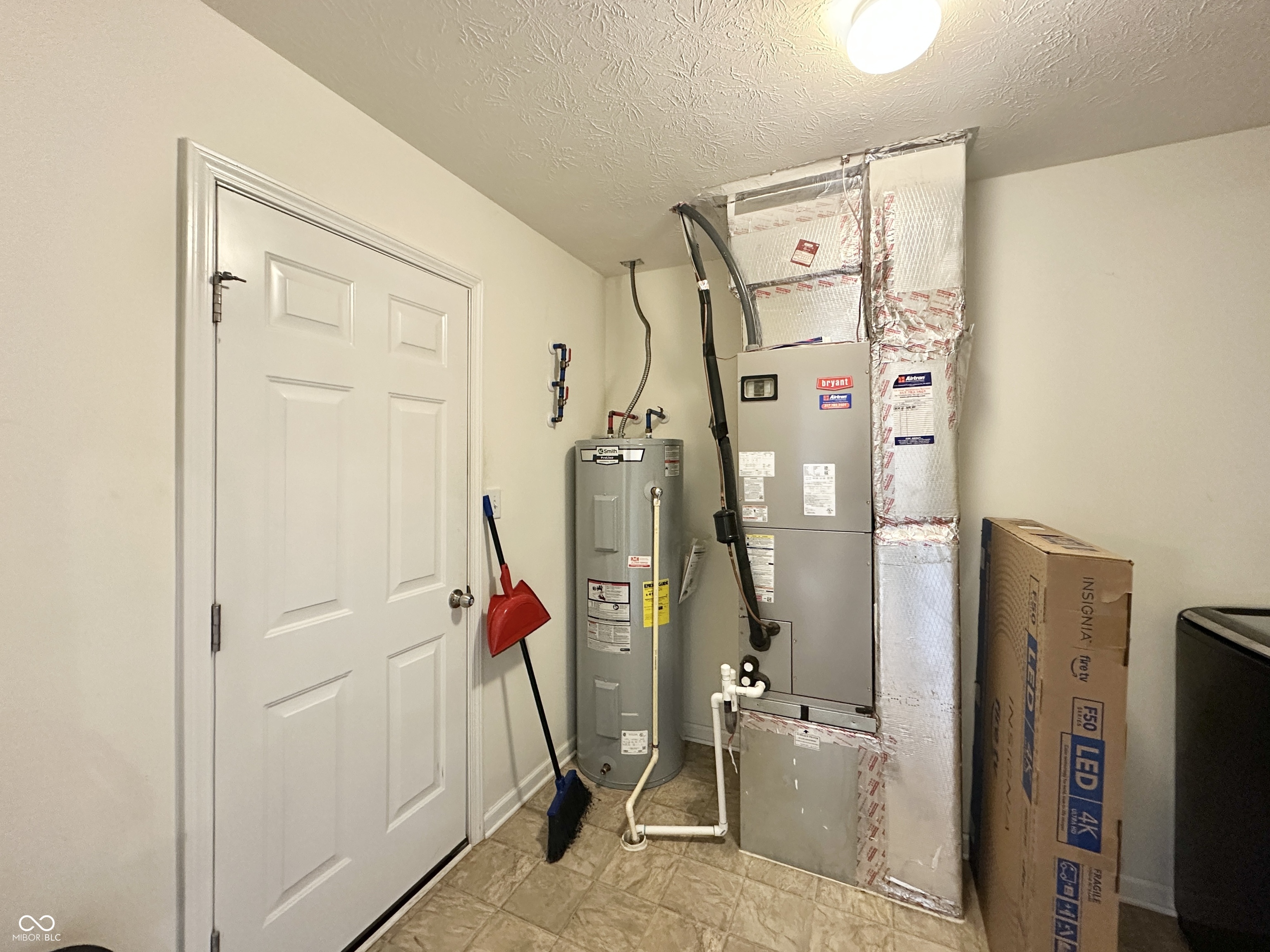 2698 Cabin Hill Road Indianapolis, IN 46229 - Photo 27 of 31