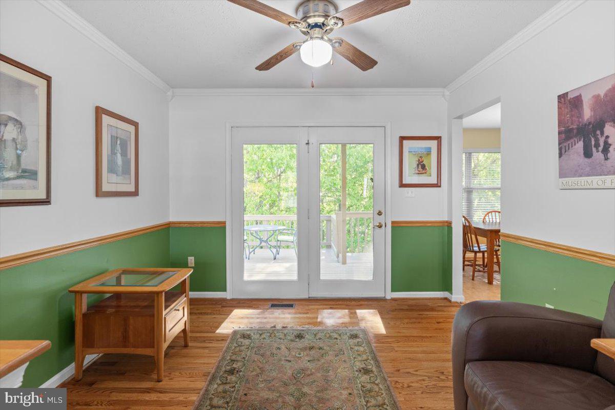 116 Ware Place Winchester, VA 22602 - Photo 5 of 28 a bedroom with furniture and a window