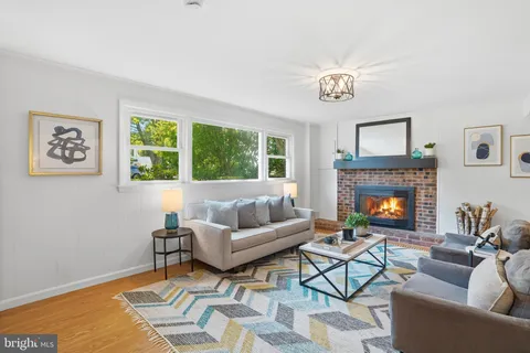 $824,900 | 8410 Bound Brook Lane, Alexandria, VA 22309