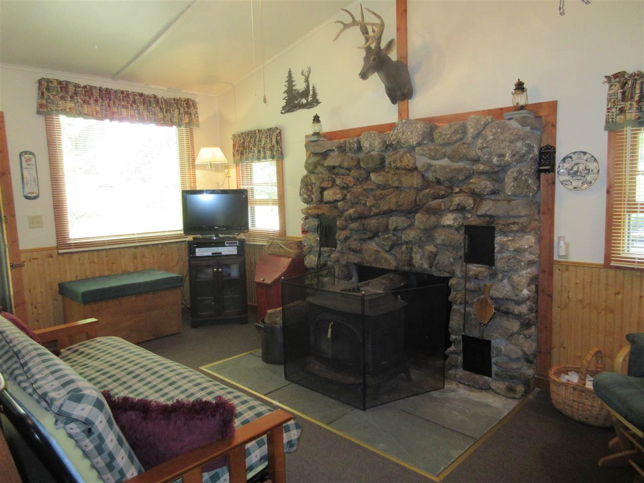 17 Millen Pond Road Washington, NH 03280 - Photo 4 of 12