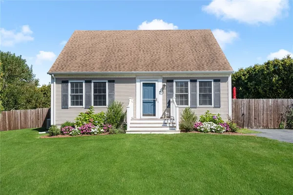 $3,500 | 17 Old Farm Way, Middletown, RI 02842