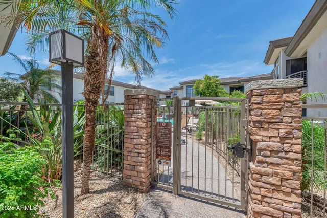 $1,595 | 6900 East Princess Drive, Unit 1193, Phoenix, AZ 85054