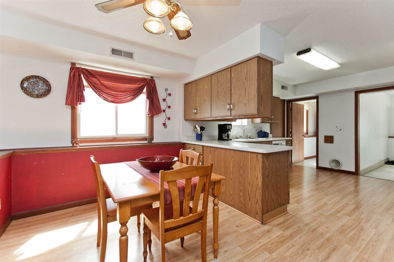 1860 Highland Road Ely, IA 52227 - Photo 5 of 24 Gallery Image 5