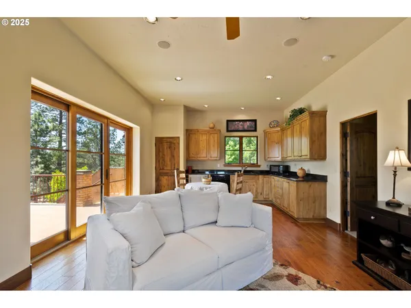 $9,750,000 | 16465 Suntree Lane, Sisters, OR 97759
