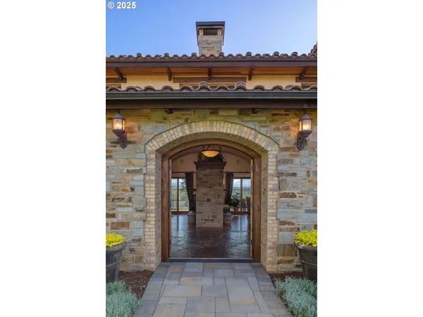 $9,750,000 | 16465 Suntree Lane, Sisters, OR 97759